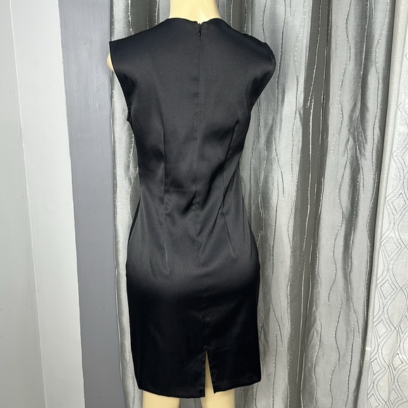 Connected ApparelBody Con Deep V Neck Black Satin Beaded Women’s Mini Dress Sz 6 - Picture 4 of 6